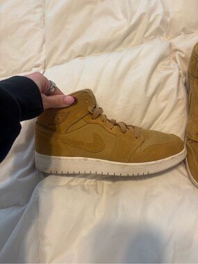 Jordan Mid Top Sneakers in Wheat/Tan Suede